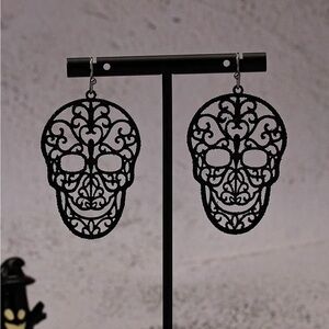 💀Black Skull Halloween Glitter Carved Copper Earrings w Gift Bag